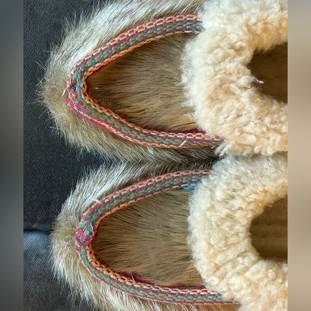 Youth kids Fimbu Reindeer fur Norwegian Sami Slippers vintage Moccasins